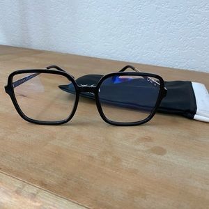 Quay Australia blue light glasses
